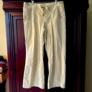American Eagle Low Rise Baggy Flare Khaki Pants